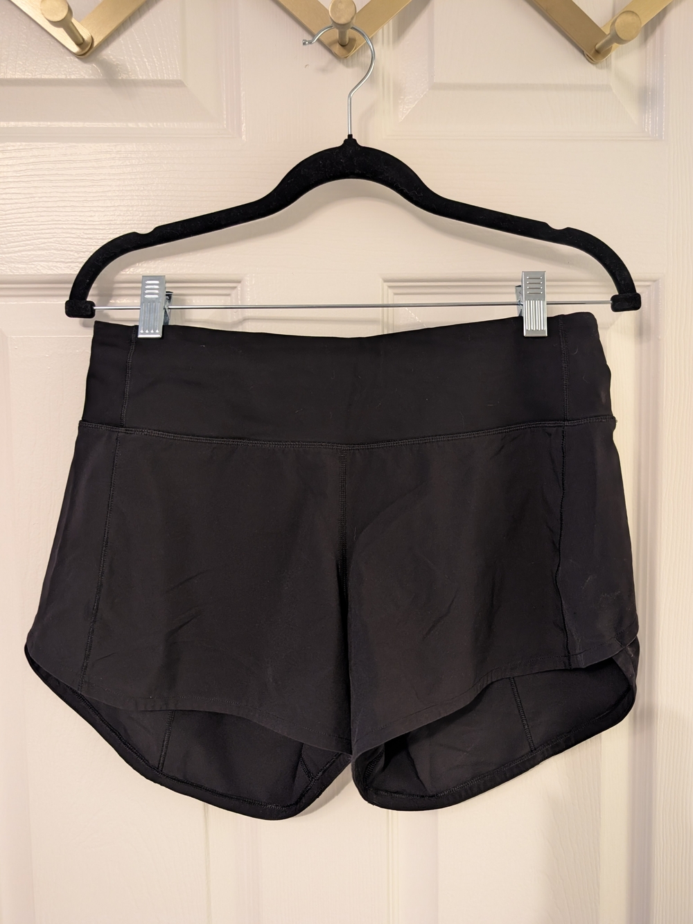 Lululemon Speed Up Shorts Size 6